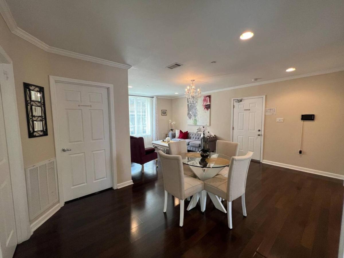 Tise Plaza Condos New Orleans Esterno foto